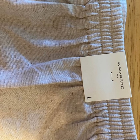 Size L, brand New, Linen Highwaisted Shorts - Picture 2 of 4